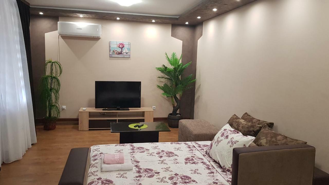 Studio Kamelia Καζανλούκ Εξωτερικό φωτογραφία